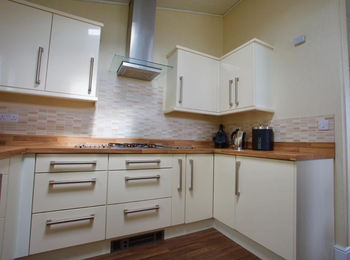 Lovely 3-Bed Cottage In Ely Exterior photo